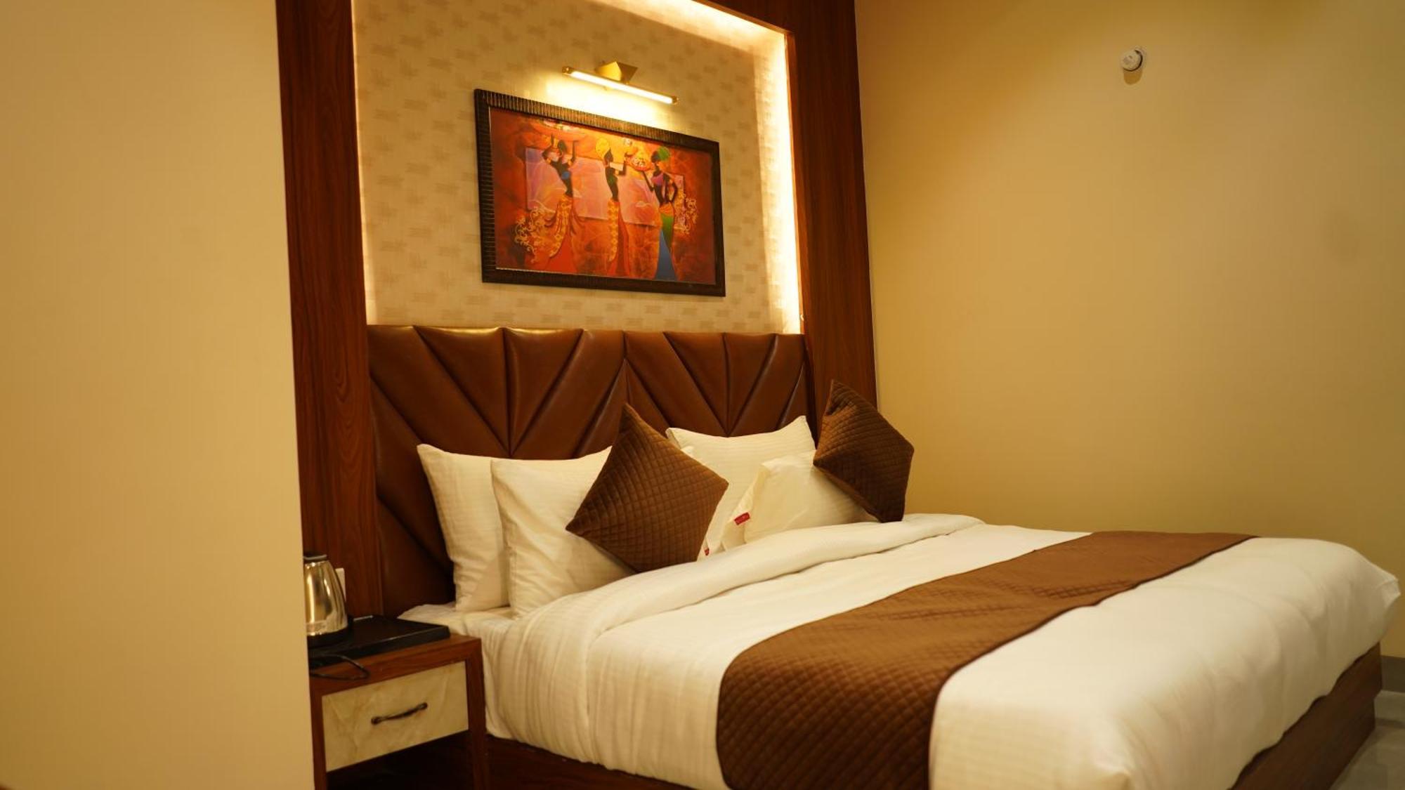 Hotel Silver Pearl Alīgarh Εξωτερικό φωτογραφία