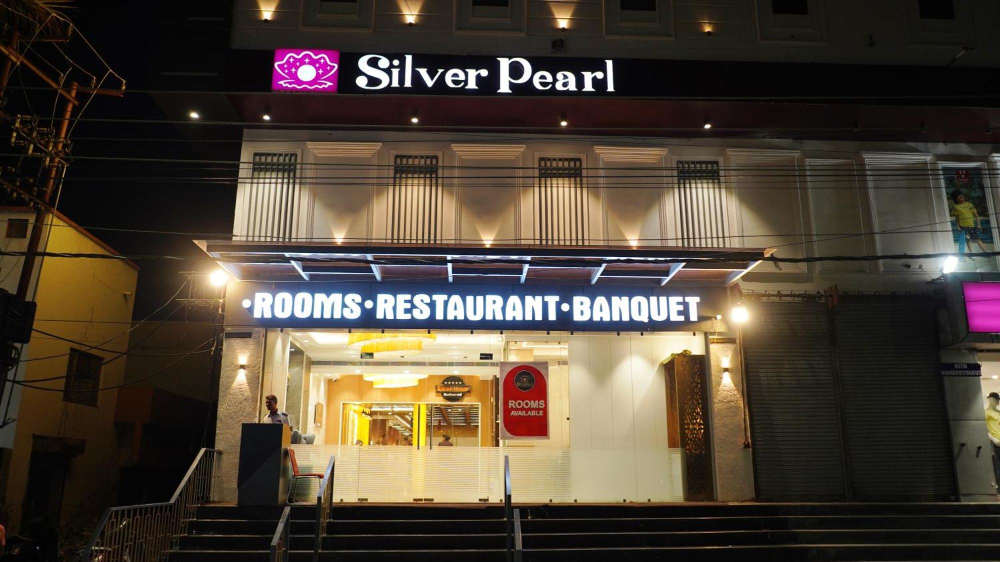 Hotel Silver Pearl Alīgarh Εξωτερικό φωτογραφία